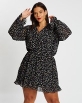 Thumbnail for your product : Missguided Curve High Neck Keyhole Dress
