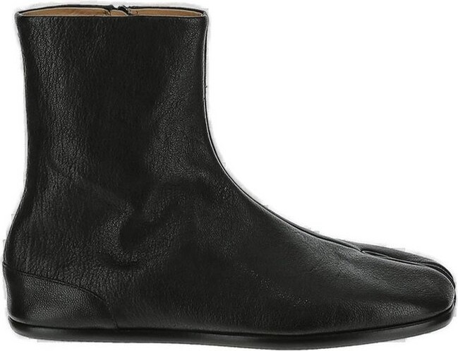 Maison Margiela Tabi Toe Flat Ankle Boots