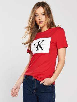 Calvin Klein Jeans Tanya-40 T-shirt - Red