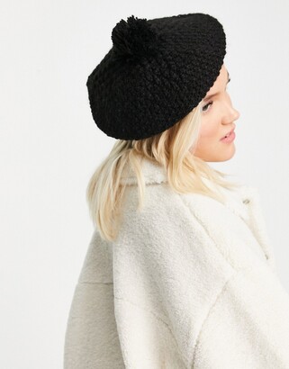 black knitted beret