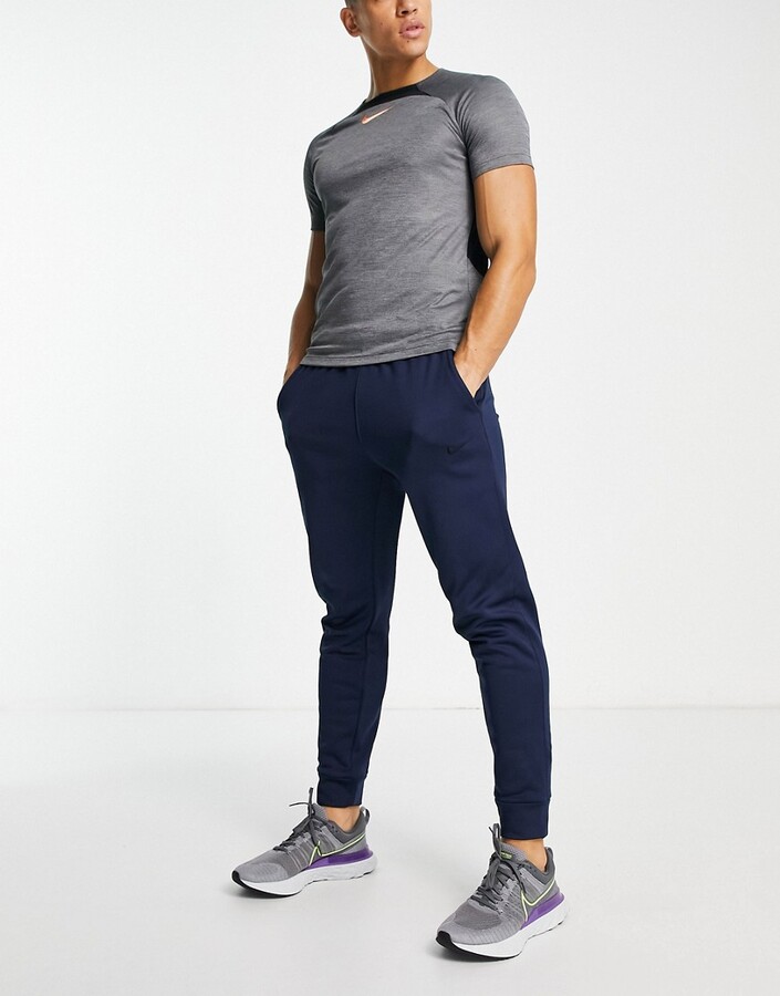 mens nike training joggers