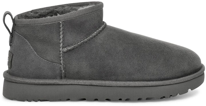 gray ugg boots womens
