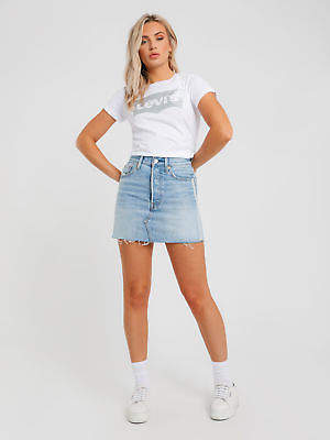 Levi's New Levis The Perfect T Shirt In White With Holiday Graphic Womens Tops &