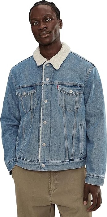 Levi's(r) Mens Type 3 Sherpa Trucker Men's Jacket Light Stonewash Sherpa : LG Cotton/Denim