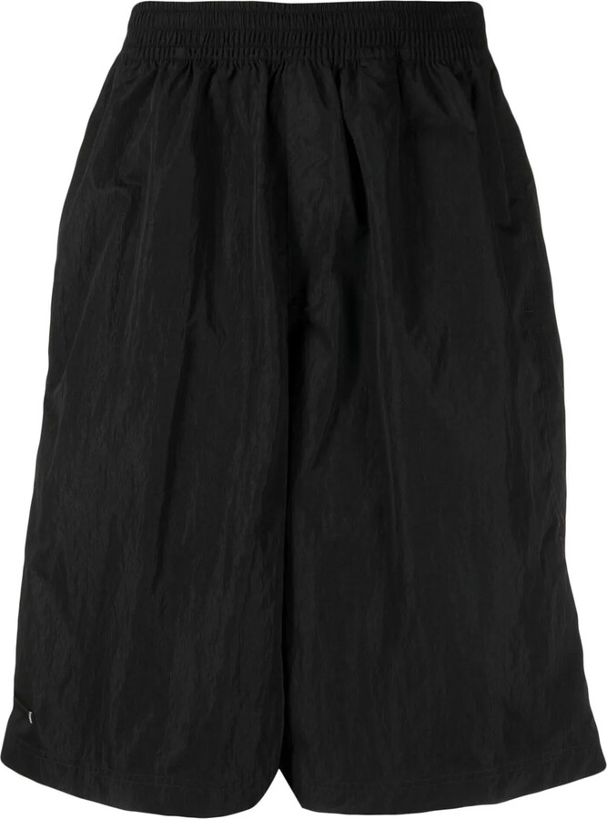 TRUE TRIBE Crinkle-Effect Shorts