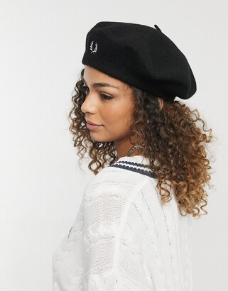 Fred Perry beret in black - ShopStyle Hats