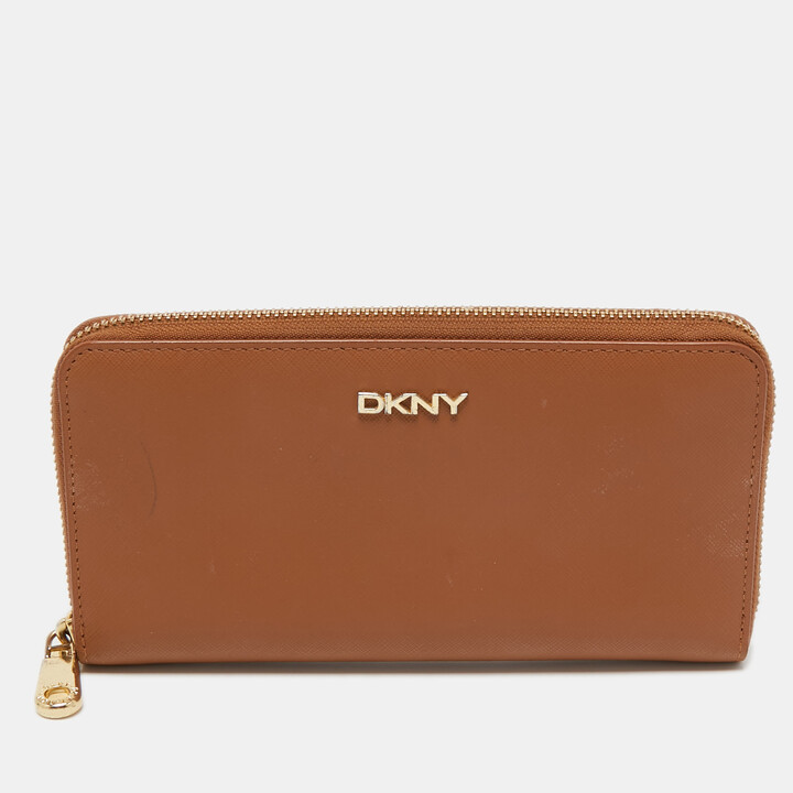 Buy DKNY Bryant Carryall Wallet Online India | Ubuy