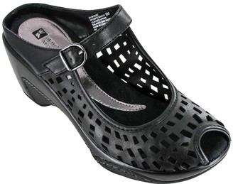 white mountain leather shoes