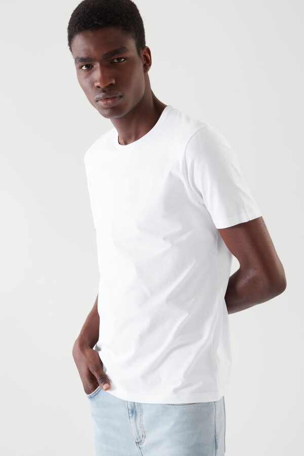 white fitted shirt
