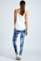 Thumbnail for your product : boohoo Ashleigh Tie Dye Ripped Stretch Denim Jeans