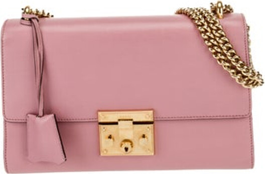 Gucci Shoulder Bag Pink Leather Gold-Tone Hardware Chain-Link Shoulder Strap Suede Lining with Card Slots Push-Lock Closure at Front Unfortunately due to restrictions this item may not be eligible for shipping in all areas.