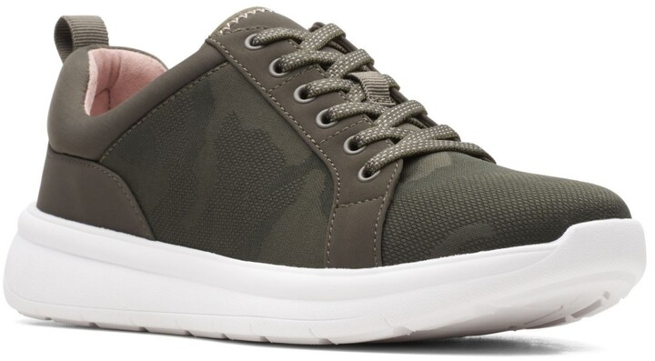 cloud stepper sneakers