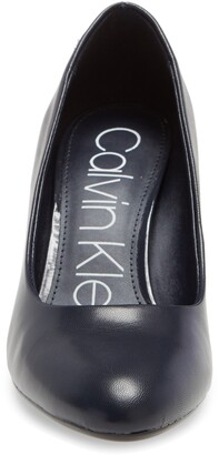 Calvin klein oksa pump clearance