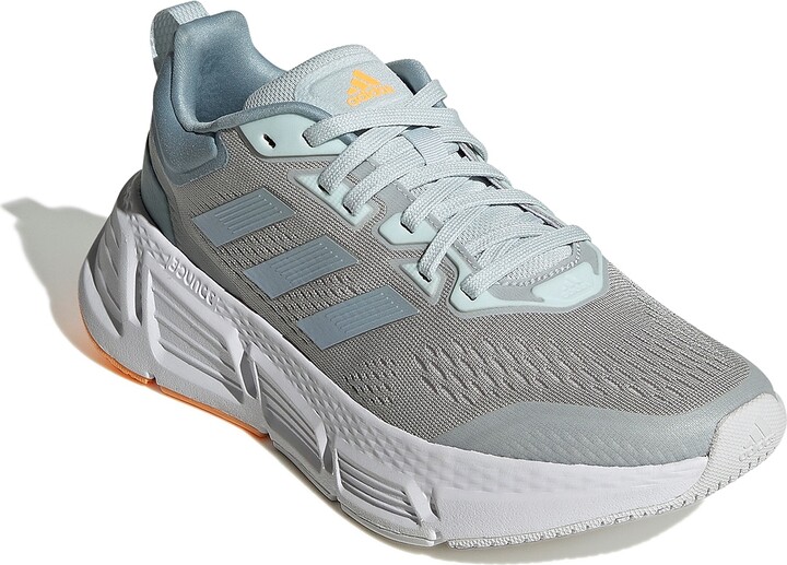 questar running shoe