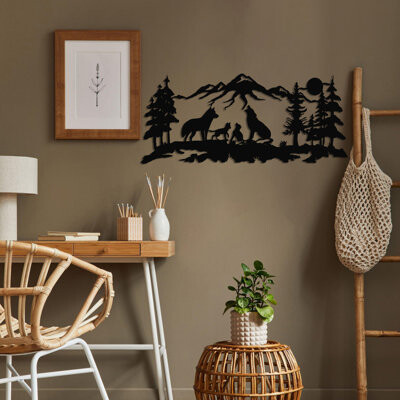 Wolf Family Metal Wall Art, Wildlife Metal Wall Decor, Rustic Wolf Pack Wall Hanging, Nature-Inspired Metal Artwork, Large Cabin & Lodge Wall Accent