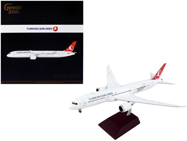 Boeing 787-9 Commercial Aircraft 'Turkish Airlines' White w/Red Tail 'Gemini 200' 1/200 Diecast Model Airplane by GeminiJets