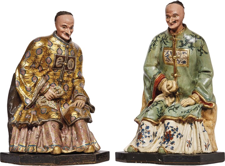 1stDibs Pair Of Piedmontese Magots In Lacquered And Painted Papier-mâché