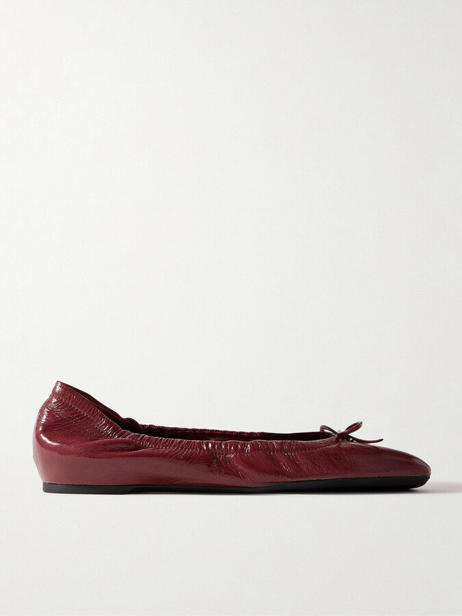 Valentino Garavani Vlogo Bow-embellished Crinkled Patent-leather Ballet Flats - Red