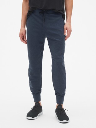 gapfit all elements fleece joggers