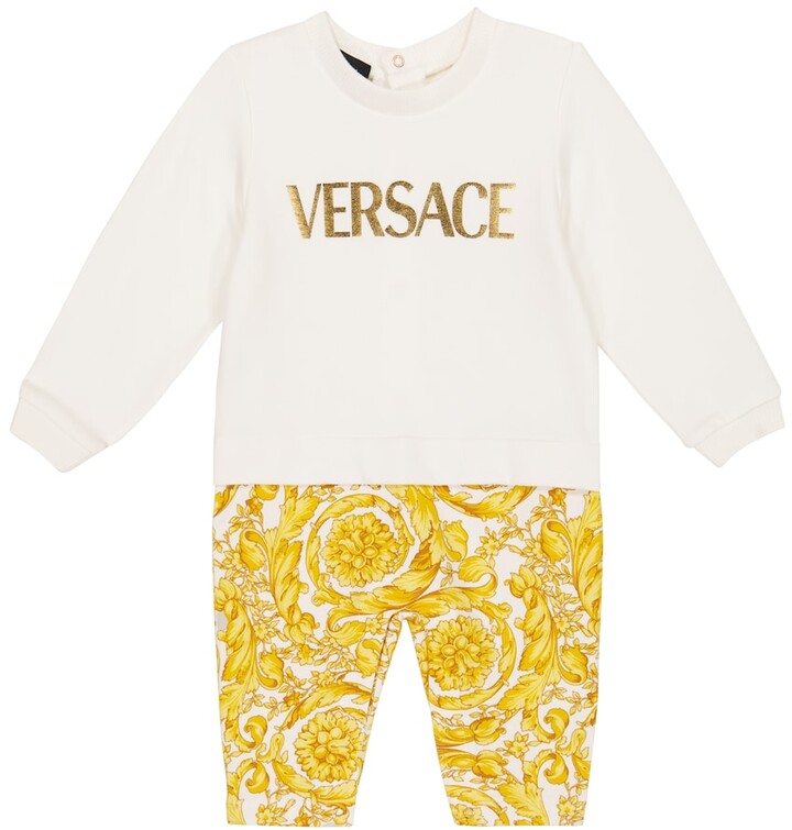 Uitgaven informeel Het apparaat Versace Children Baby printed stretch-cotton onesie - ShopStyle Bibs & Burp  Cloths
