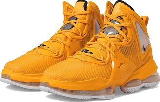 Nike LeBron 19 Royalty Sneakers - Farfetch