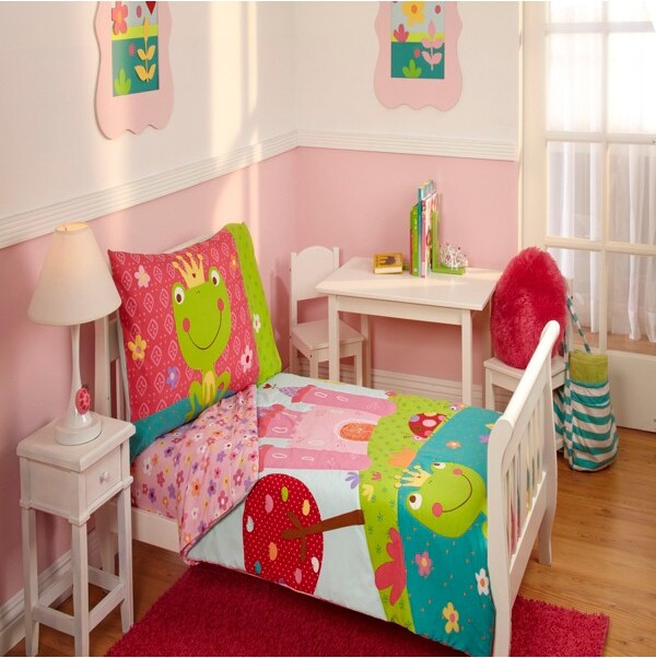 Everything Kids EverythingKidsFairytalePink,GreenandTeal,Castle,Frog,Flowers4PieceToddlerBedSet