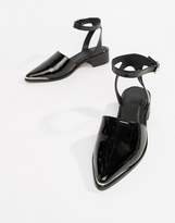 Thumbnail for your product : ASOS Design DESIGN Mamba pointed flat shoes
