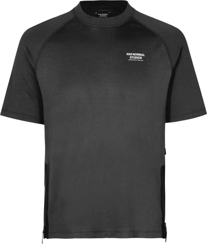 Pas Normal Studios Escapism raglan-sleeve zip-detail t-shirt