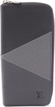 Louis Vuitton Zippy Wallet Vertical Leather Wallet (pre-owned) in Gray for  Men