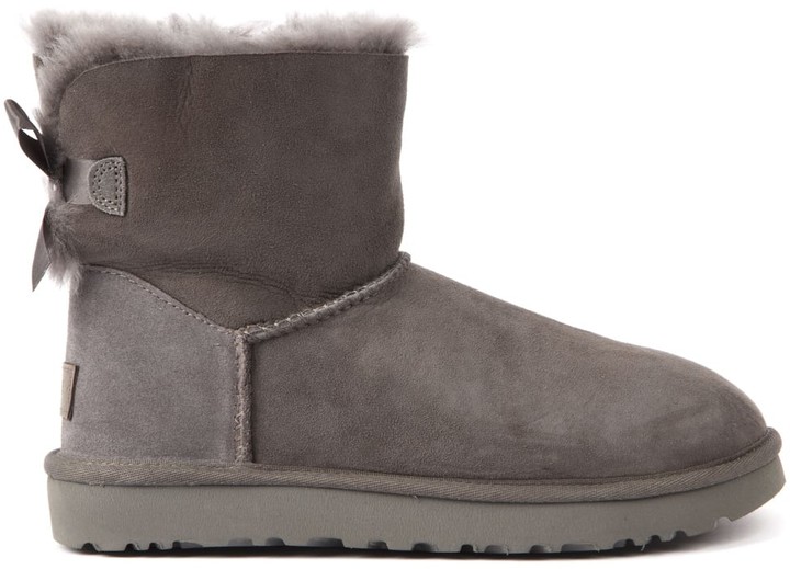 grey ugg short boots