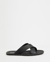 Thumbnail for your product : Senso Black Flat Sandals - Franky
