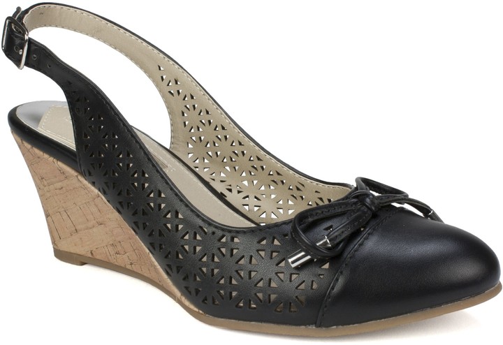 white mountain wedges