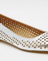 Thumbnail for your product : London Rebel Cut Out Point Flat Shoes
