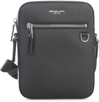 michael kors flight bag