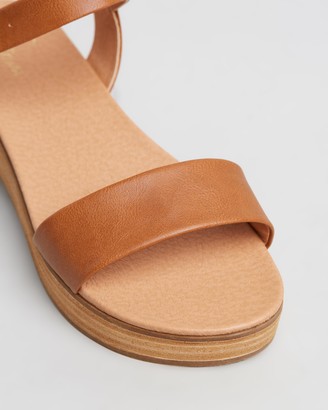 Spurr Cynthia Comfort Flatform Sandals