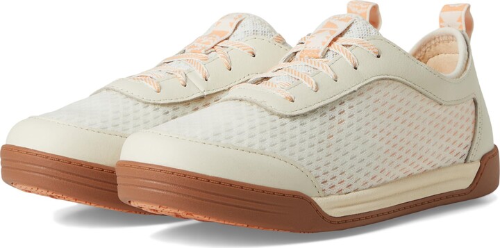 L.L. Bean Womens Vacationland Sneaker Lace Paperwhite 7 B - Medium