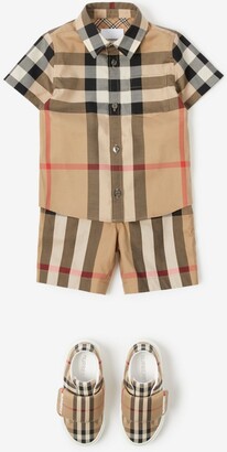 Burberry Childrens Check Cotton Shorts Size: 2Y