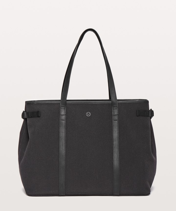 lululemon black tote