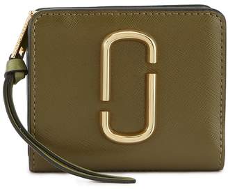 Marc Jacobs Mini Compact" purse