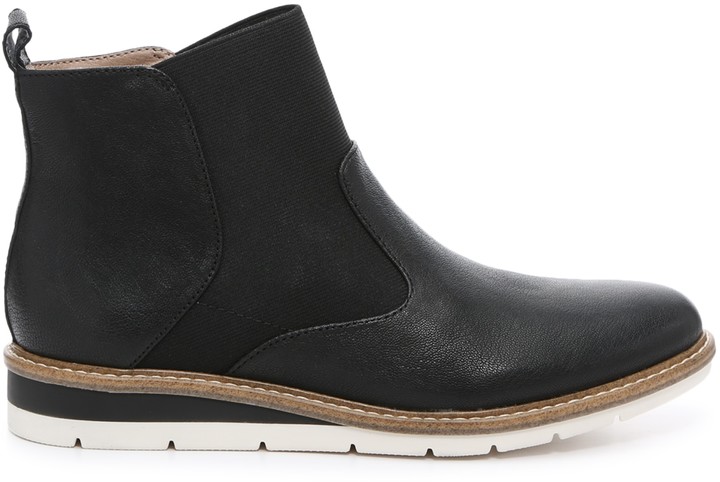 Kelly and katie arlo chelsea boot Clearance