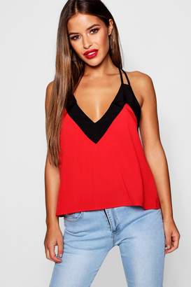 boohoo Petite Contrast Plunge Front Cami Top