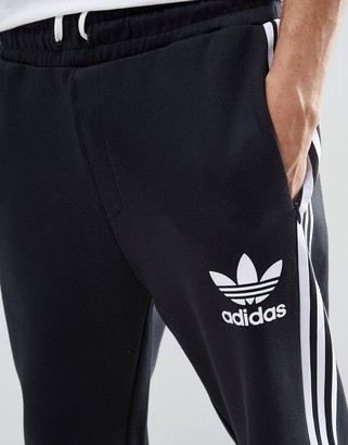 adidas – Adicolor B10722 – Jogginghose in 7/8-Länge - ShopStyle Activewear  Trousers