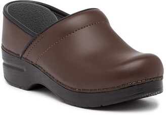 women's clogs and mules with arch support