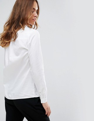Sisley Blouse with Neck Detail