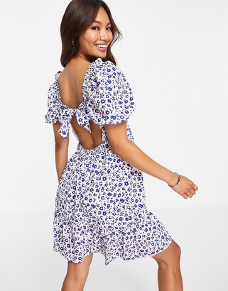 Glamorous short sleeve smock dress in lilac floral
