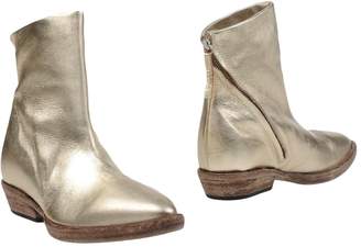 Cinzia Araia Ankle boots - Item 11139900