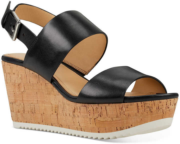 nine west black platform sandals