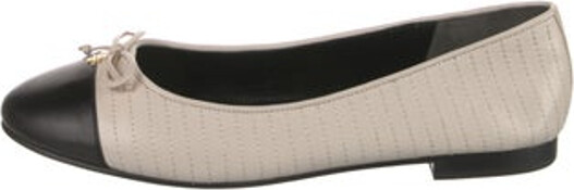 Tory Burch Leather Ballet Flats Neutrals Colorblock Pattern Round-Toes with Bow Accents Designer