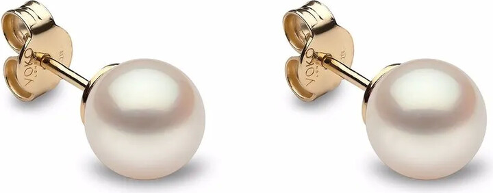 Yoko London 18kt yellow gold Classic 6mm Freshwater Pearl stud earrings