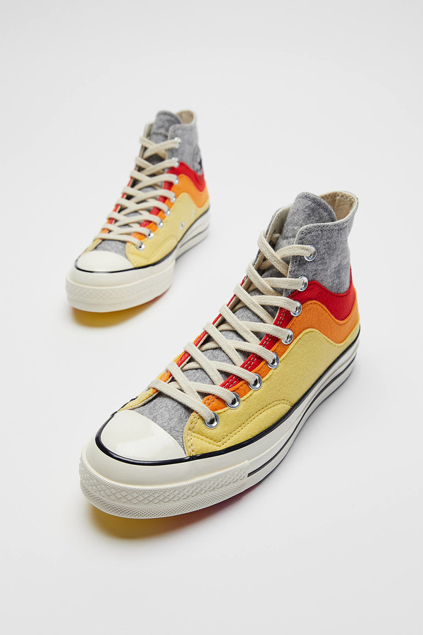 yellow gold converse